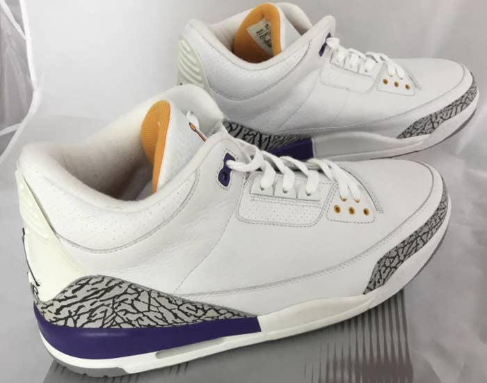 Kobe Bryant Air Jordan 3 PE Sells for $30,000 (7)