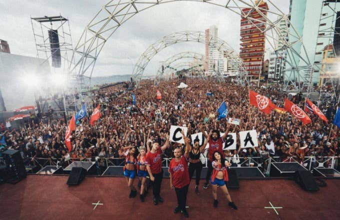 major lazor instagram performing in cuba 2016