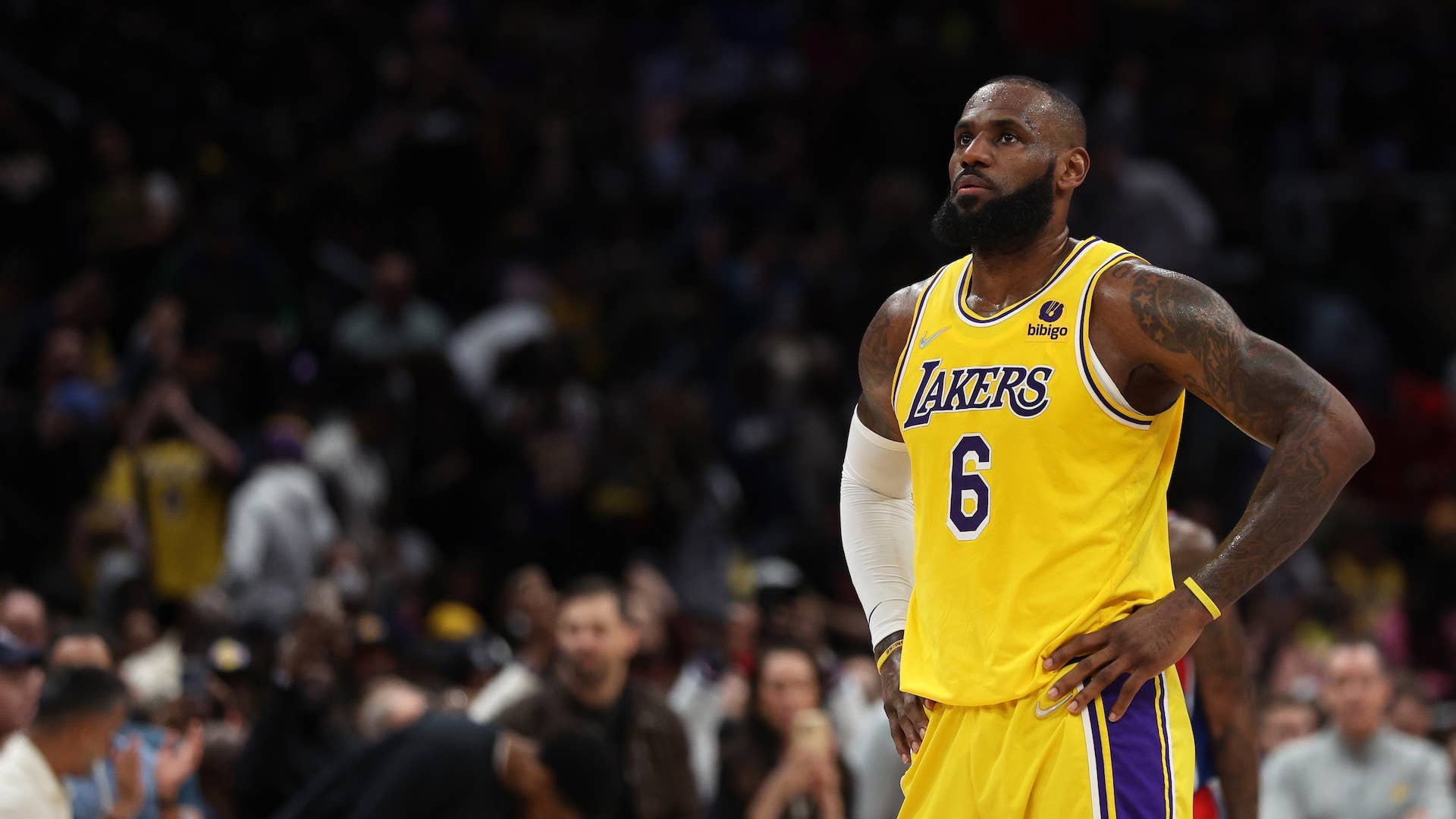 LeBron James #6 of the Los Angeles Lakers looks on after scoring against the Washington Wizards