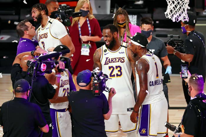 Lakers Finals Champions 17 Times 2020 NBA T-Shirt
