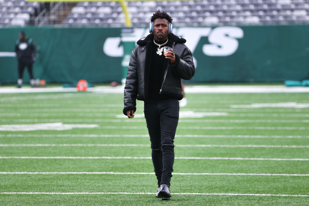 Antonio Brown Jets Bucs Pregame 2022