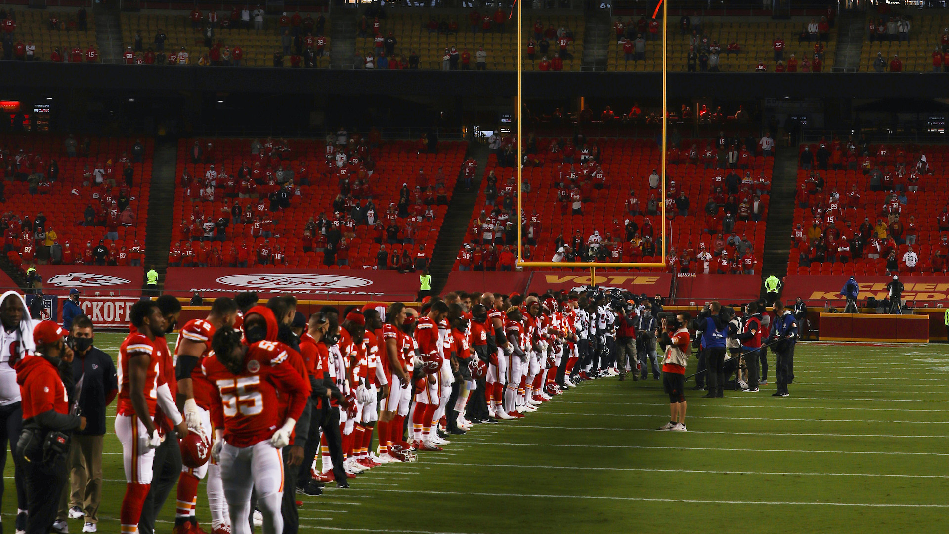 Texans, Chiefs players come together for moment of unity before Kickoff Game .