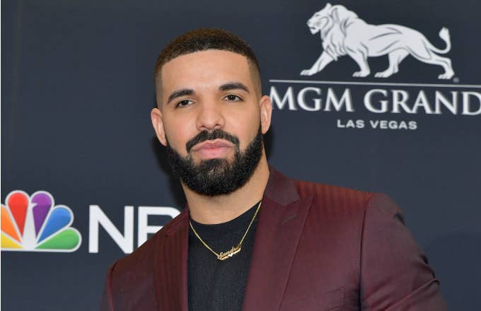 Drake poses in the press room during the 2019 Billboard Music Awards