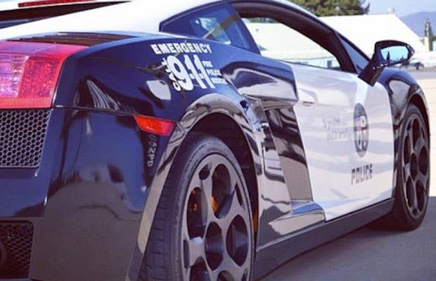 The LAPD Is Taking a Cue From the Dubai Police with This Lamborghini ...