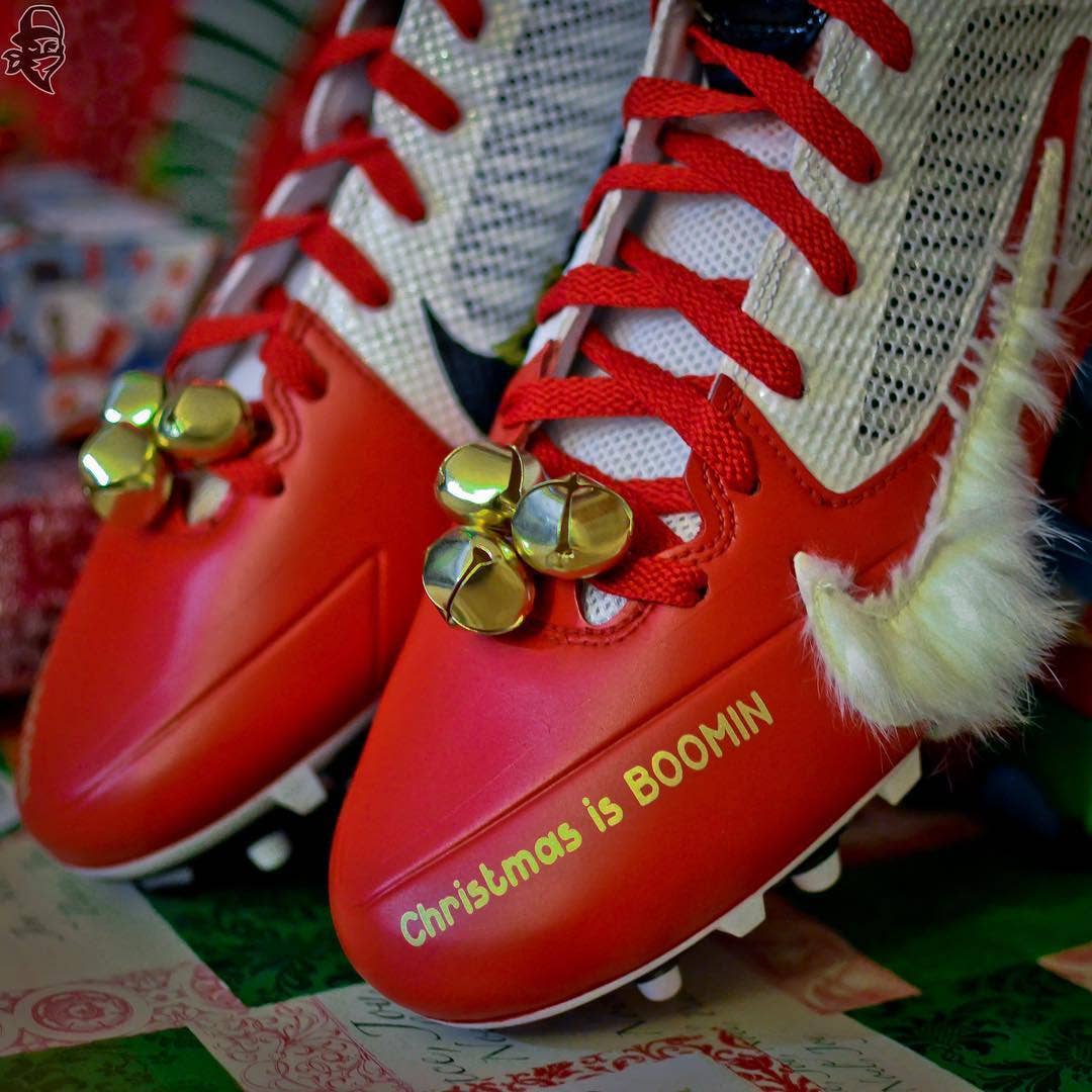 Antonio Brown Christmas Is Boomin Cleats Red Toe
