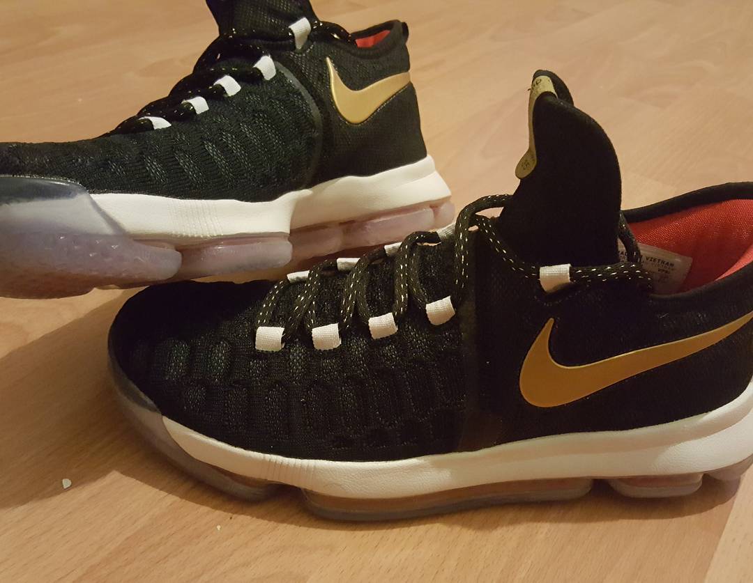 Kd 9 hotsell black and gold