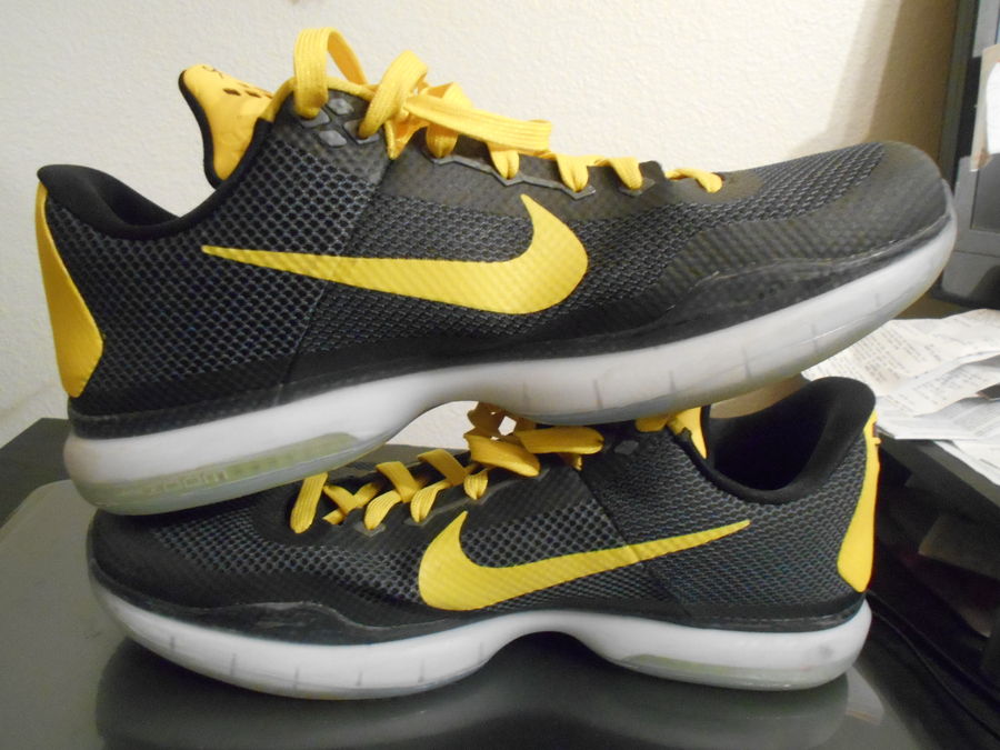 Nike Kobe 10 Black/Yellow Sample (2015)