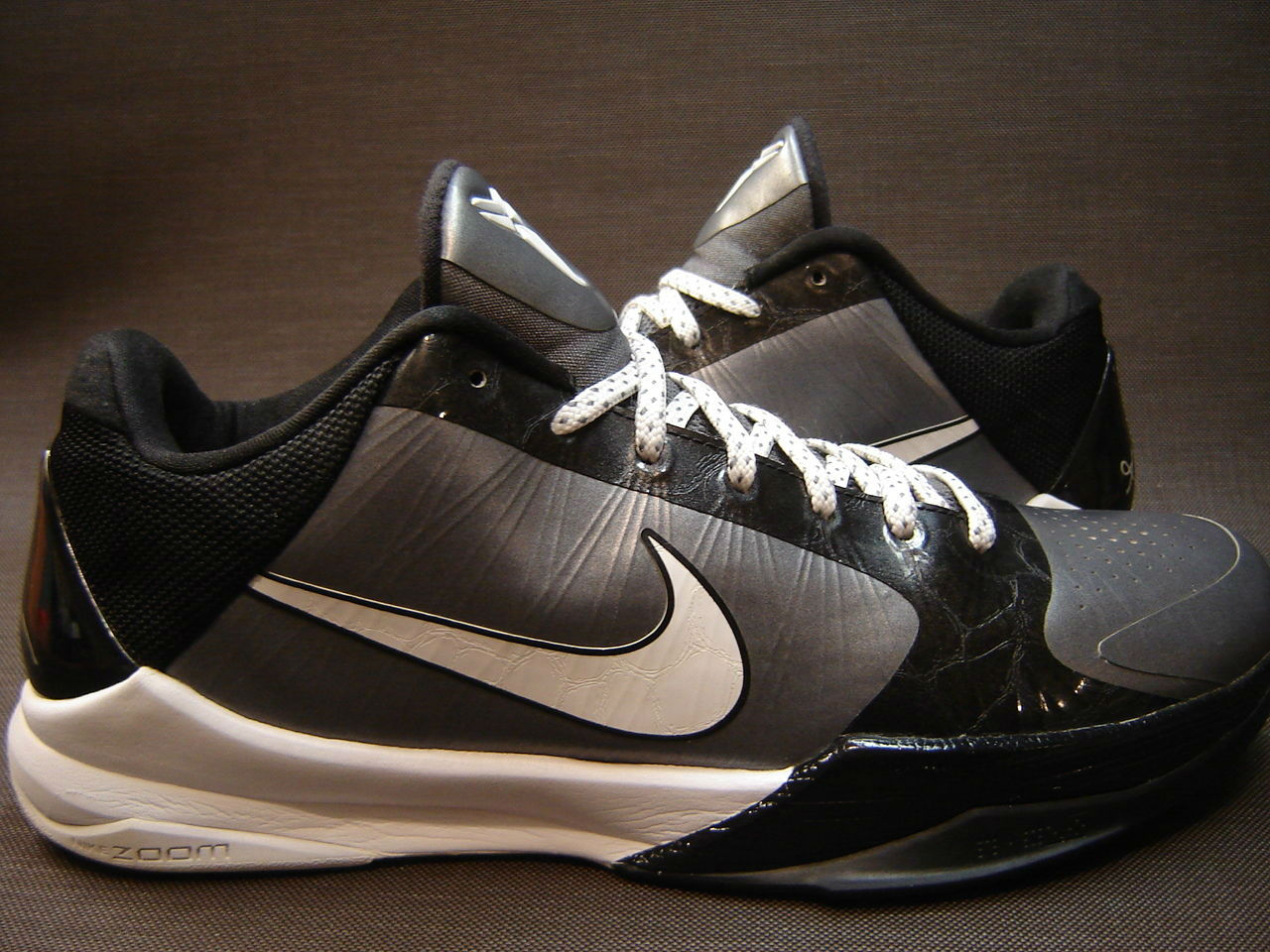 Nike Kobe 5 &quot;Women&#x27;s Final Four&quot; Sample (2010)