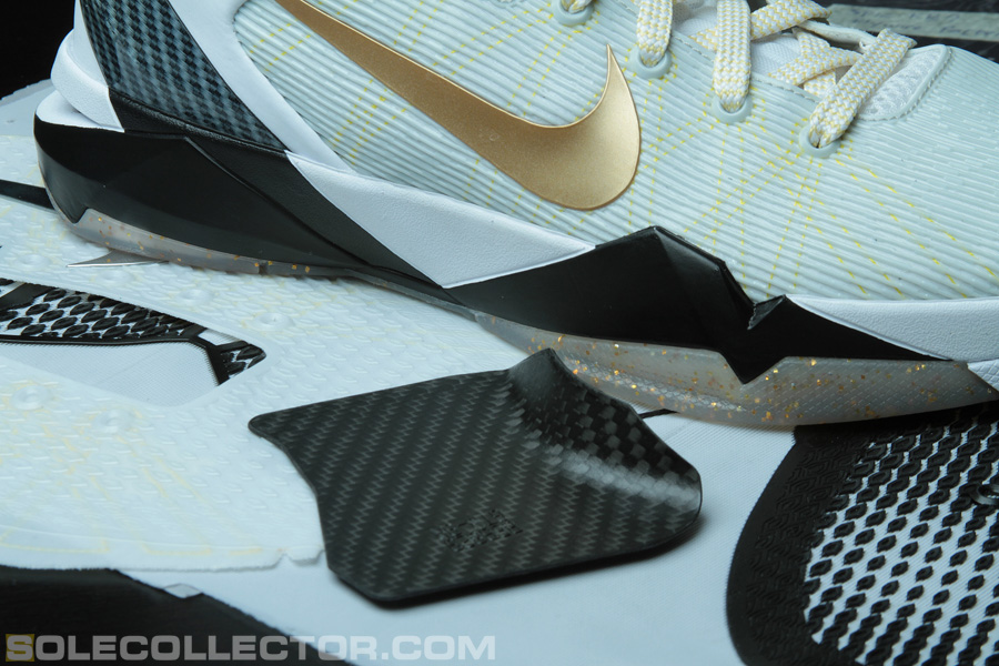 Nike Kobe 7 Elite &quot;Home&quot; Sample (2011)