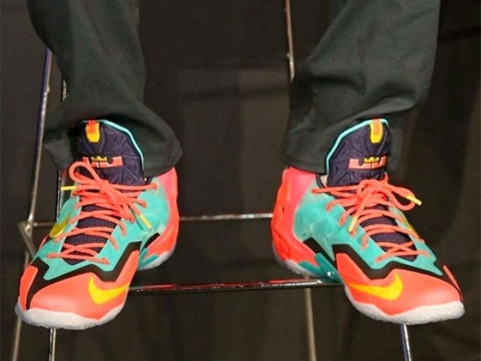 Nike LeBron 11 &quot;Multicolor&quot; Sample (2014)