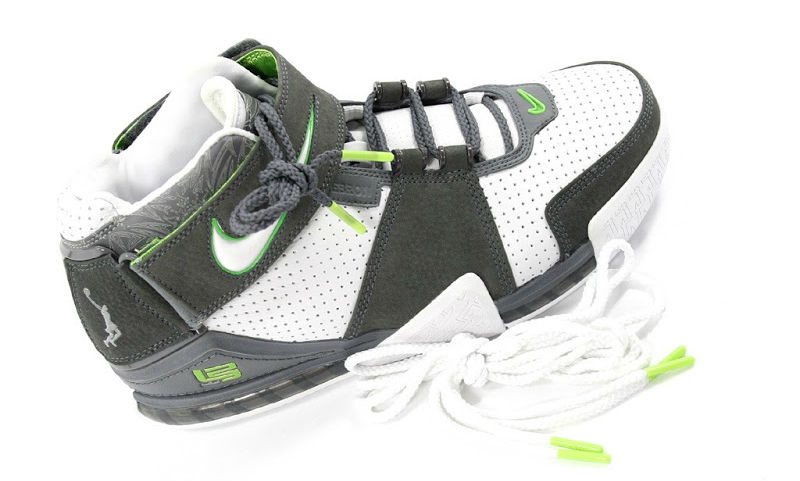 Nike LeBron 2 &quot;Dunkman&quot; Sample (2004)