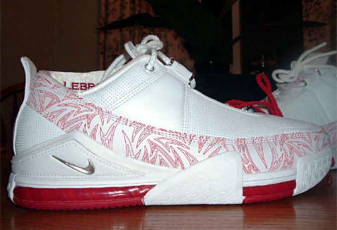 Nike LeBron 2 Low White/Red Sample (2004)