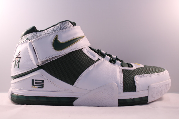 Nike LeBron 2 &quot;SVSM&quot; Sample (2004)