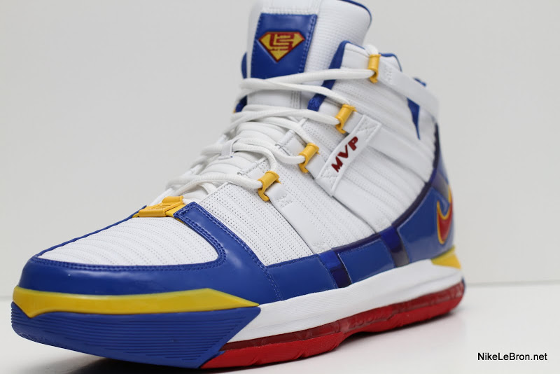 Nike LeBron 3 &quot;Superman&quot; Sample (2006)
