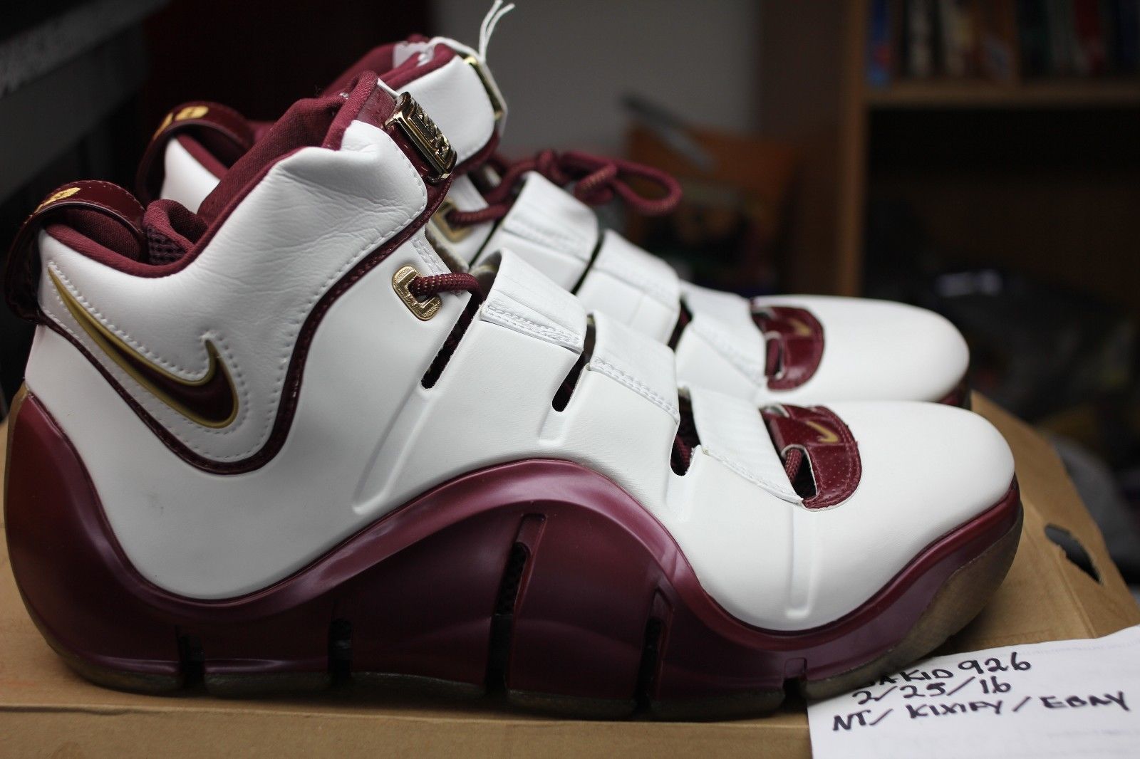 Nike LeBron 4 &quot;Christ the King Home&quot; Sample (2007)