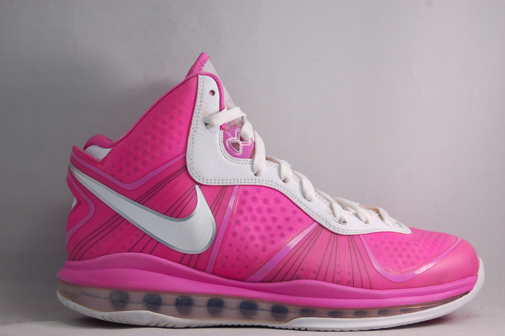 Nike LeBron 8 V/2 &quot;Think Pink&quot; Sample (2011)