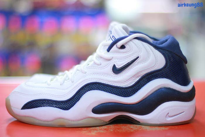 Penny Hardaway's "Olympic" Zoom Flight Returns This Complex