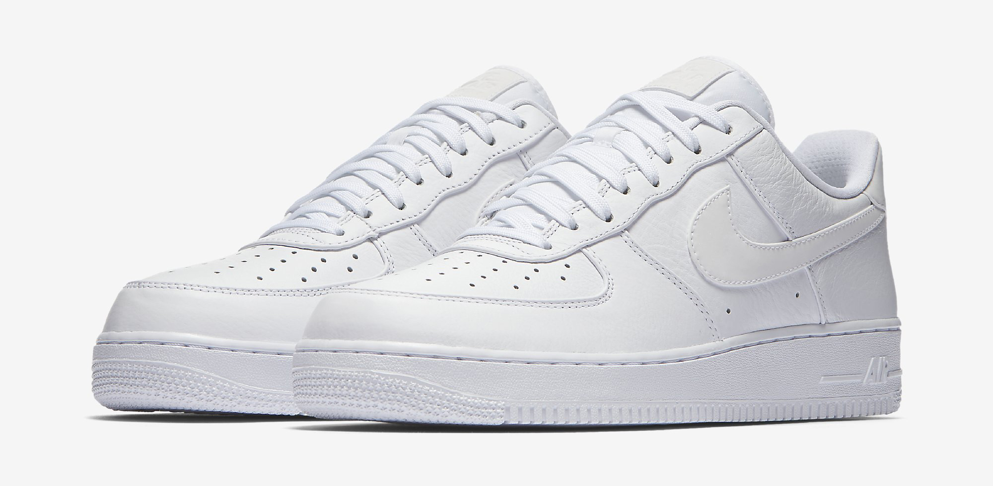 Air force 1 kicks best sale on fire