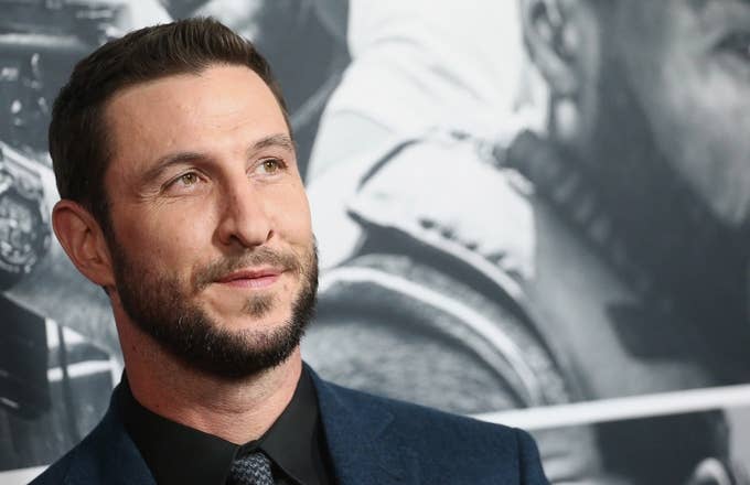 pablo schreiber den of theives