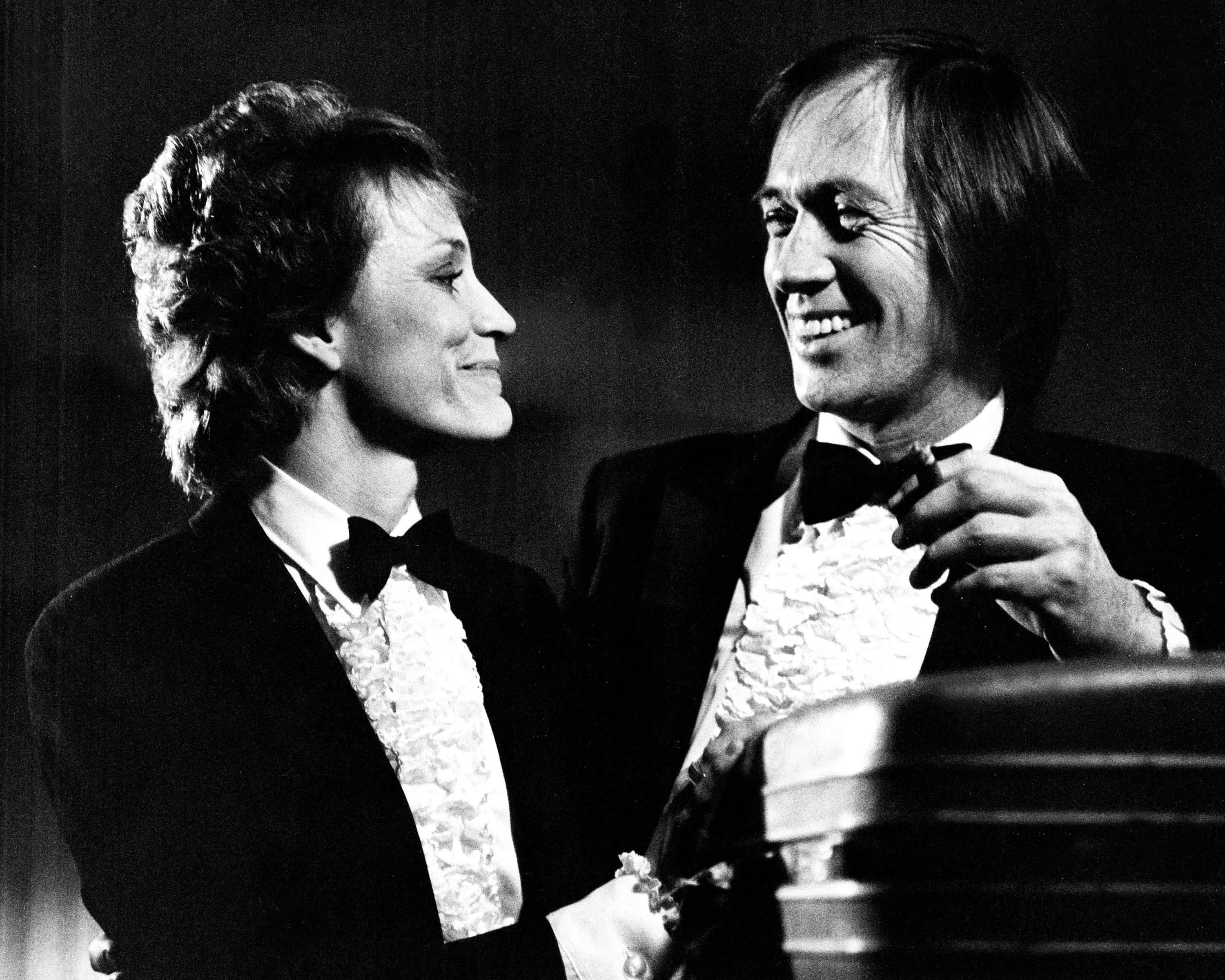 a man and a woman laughing in the movie trick or treats