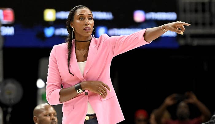 Lisa Leslie coaching during Big3 tournament