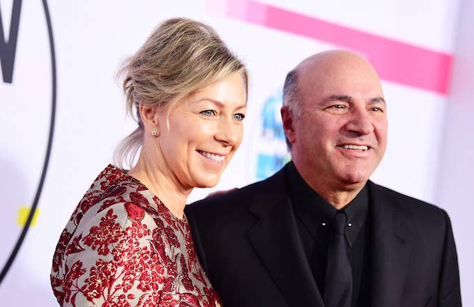 Linda O'Leary and Kevin O'Leary attend the 2017 American Music Awards.