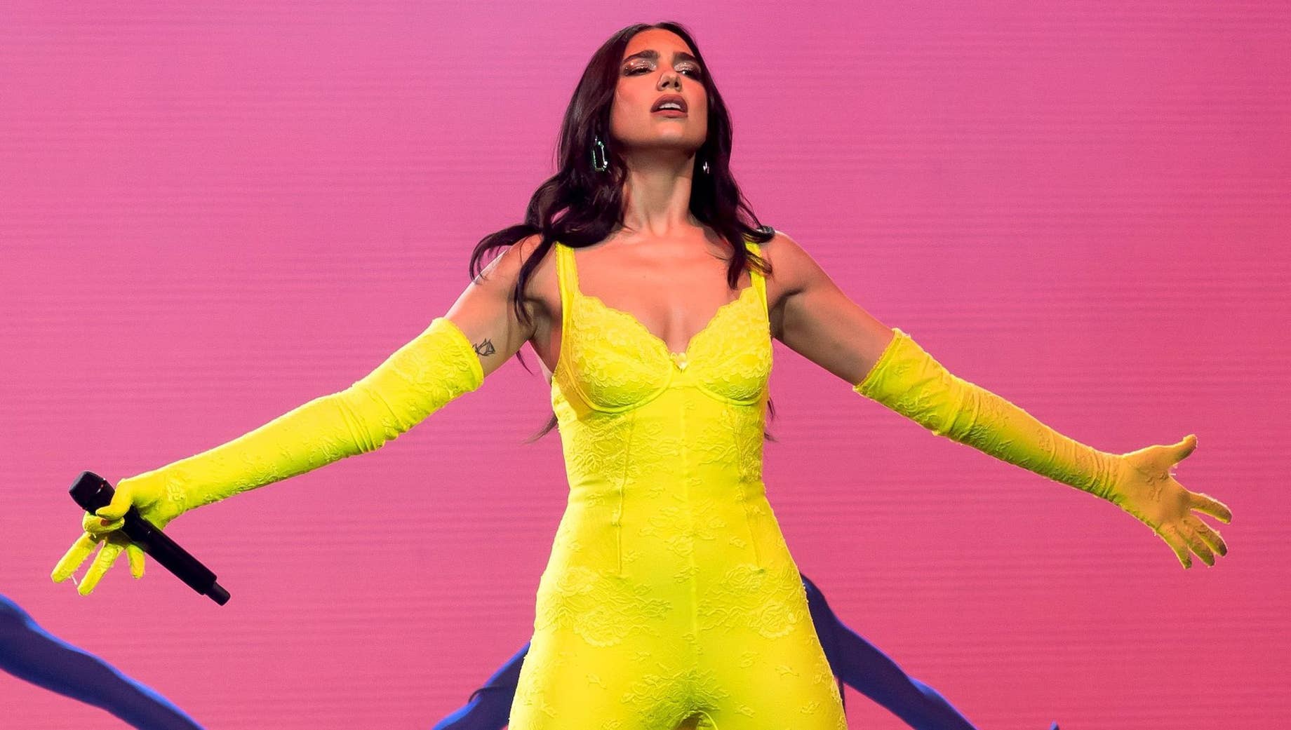 Dua Lipa Faces Copyright Infringement Lawsuit Over Hit Song Levitating Update Complex 4412