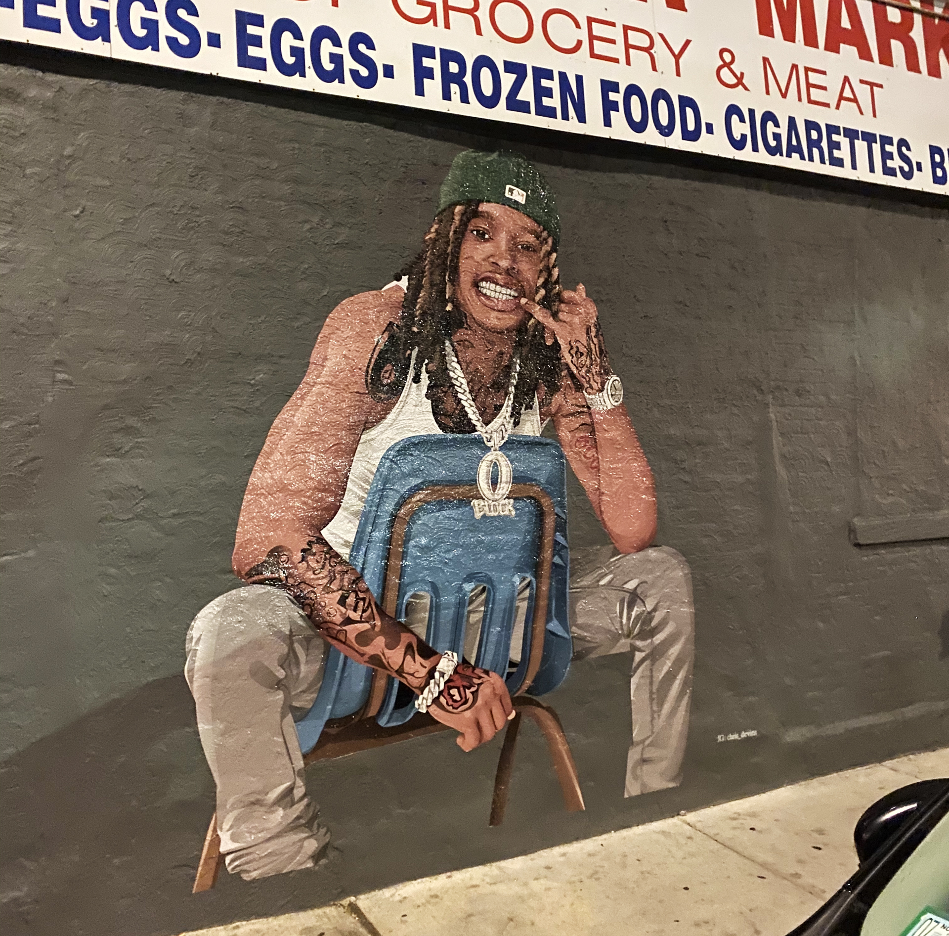 A Mural Was Painted to Honor King Von, But Police Are Trying to Take It  Down