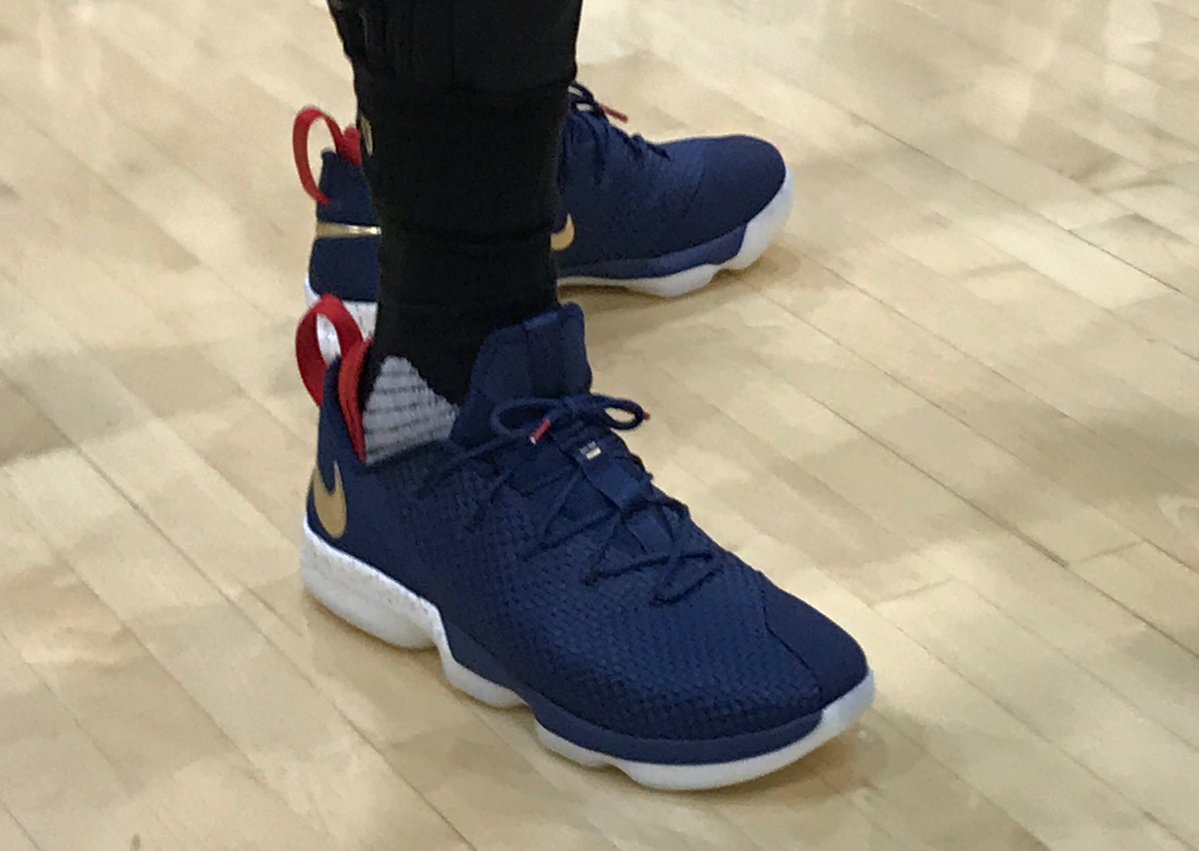 LeBron James Debuts the Nike LeBron 14 Low Complex