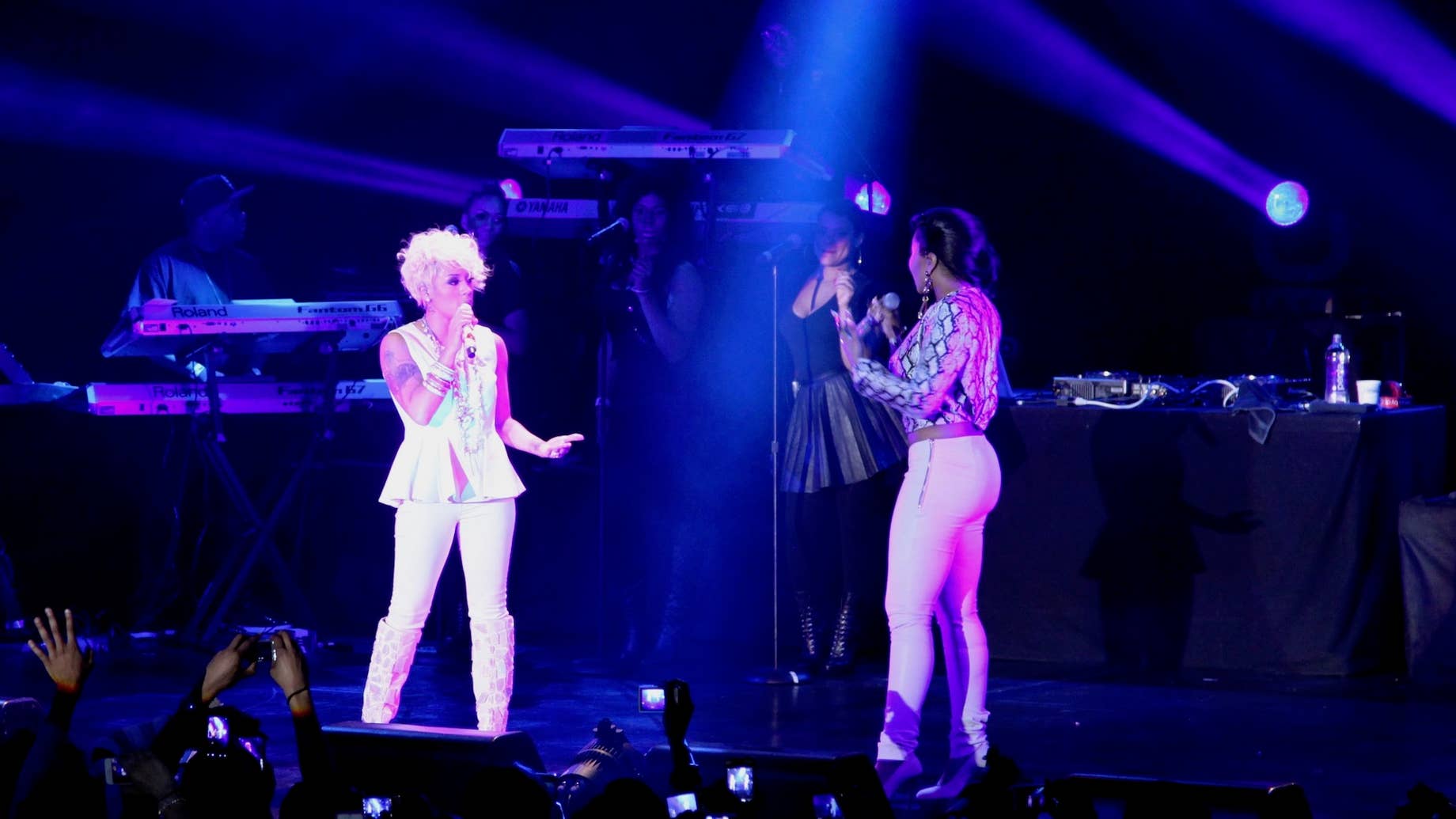 Fans React to Keyshia Cole and Ashanti's LongAwaited 'Verzuz' Battle