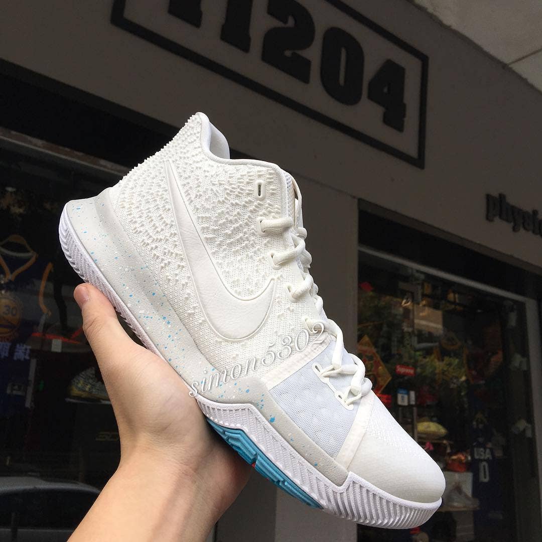 Another White Kyrie 3 | Complex