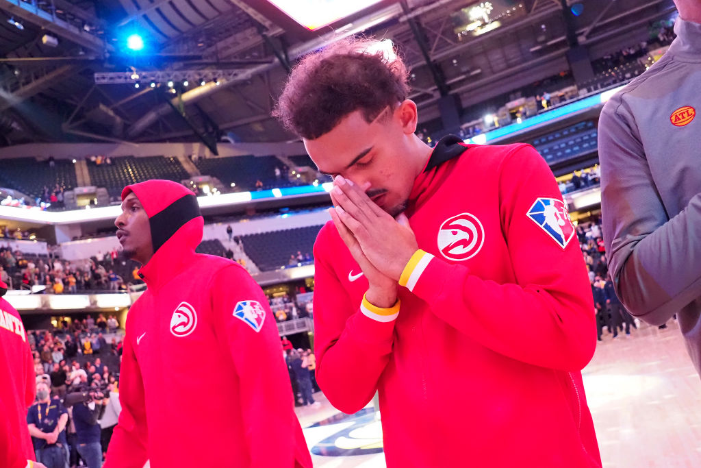 Trae Young Prayers Hawks Pacers 2021