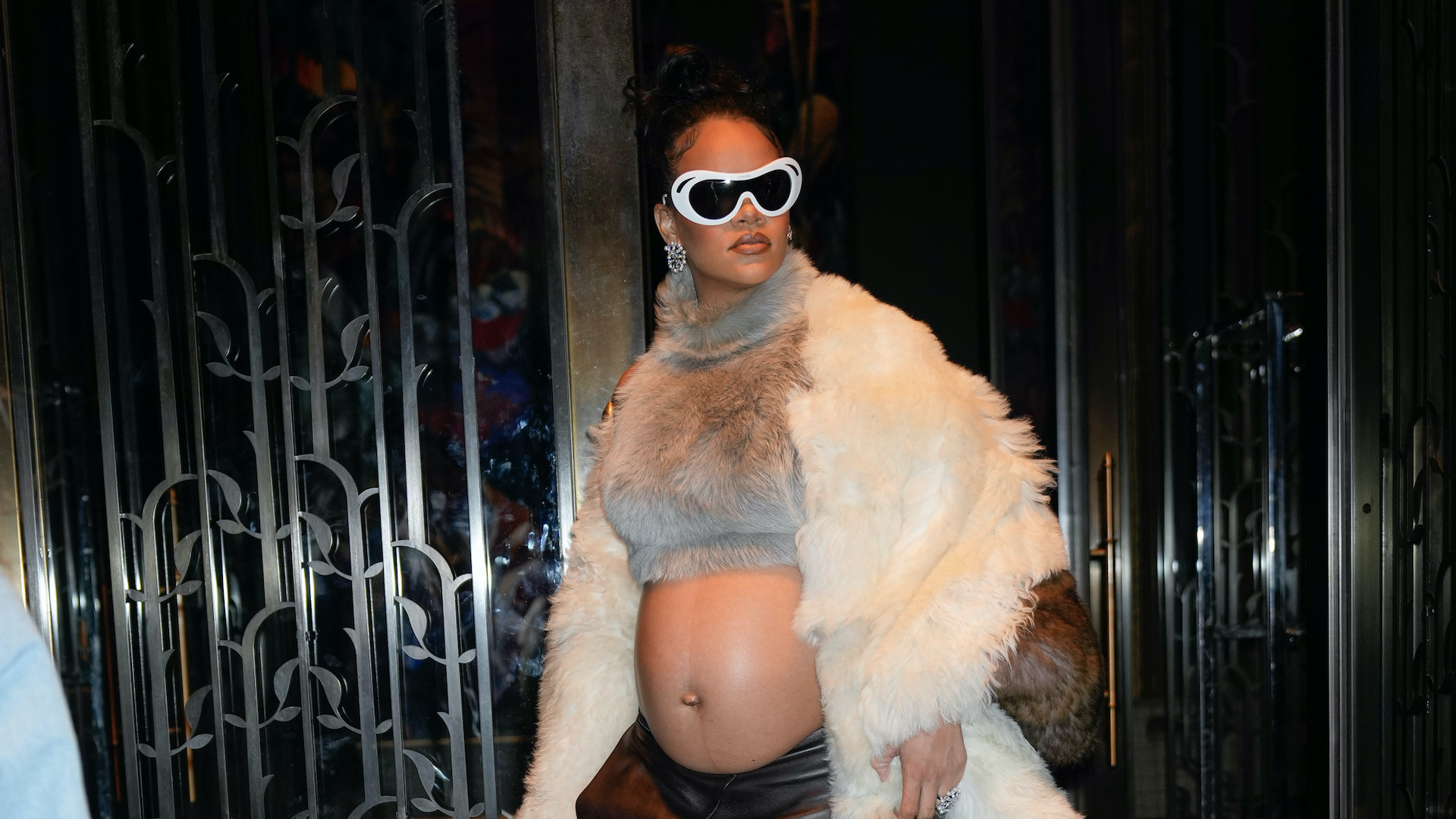Rihanna Celebrates First Pregnancy With 'Rub on Ya Titties' Photo Series