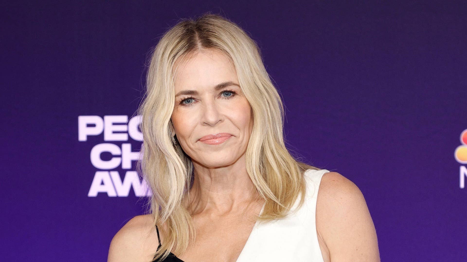 Chelsea Handler attends the 47th Annual People's Choice Awards