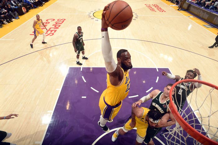 LeBron James Dunk Bucks Lakers LA 202