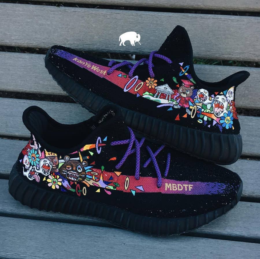 Hot Selling Yeezy 350 Boost V2 Black and Red Color Supreme Sports
