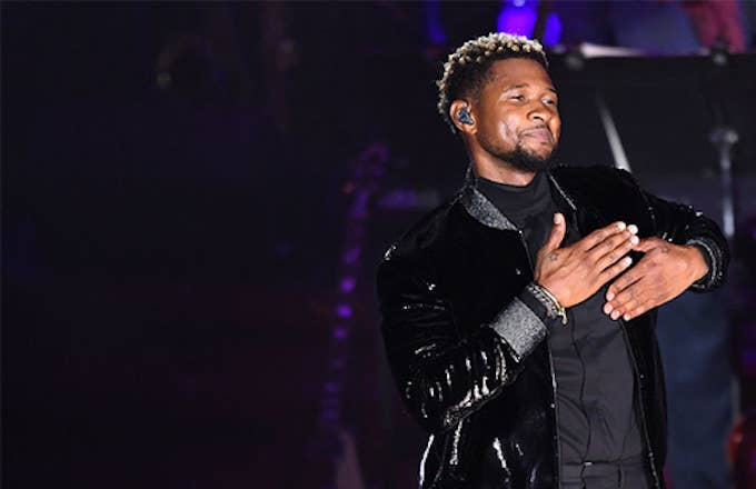 Usher performs at the Songwriters Hall Of Fame 48th Annual Induction and Awards.