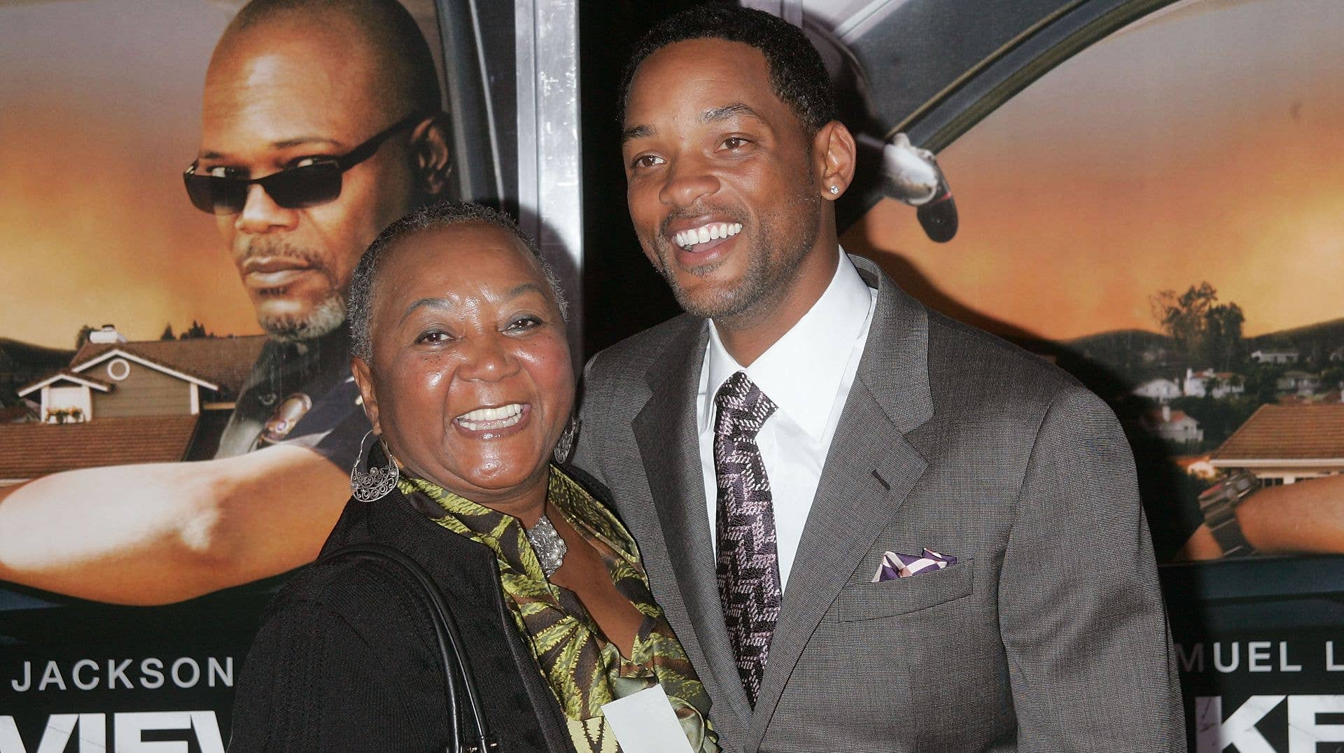 Will Smith and his mom Carolyn Smith attend the premiere of "Lakeview Terrace"