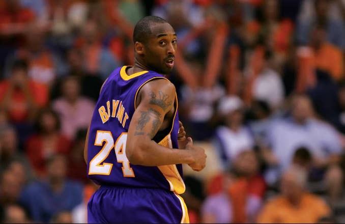 Kobe Bryant #24 of the Los Angeles Lakers looks back