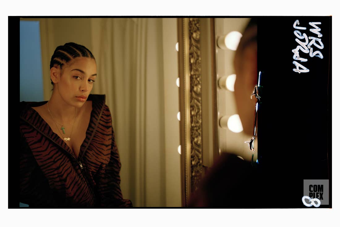 Jorja Smith Mirror