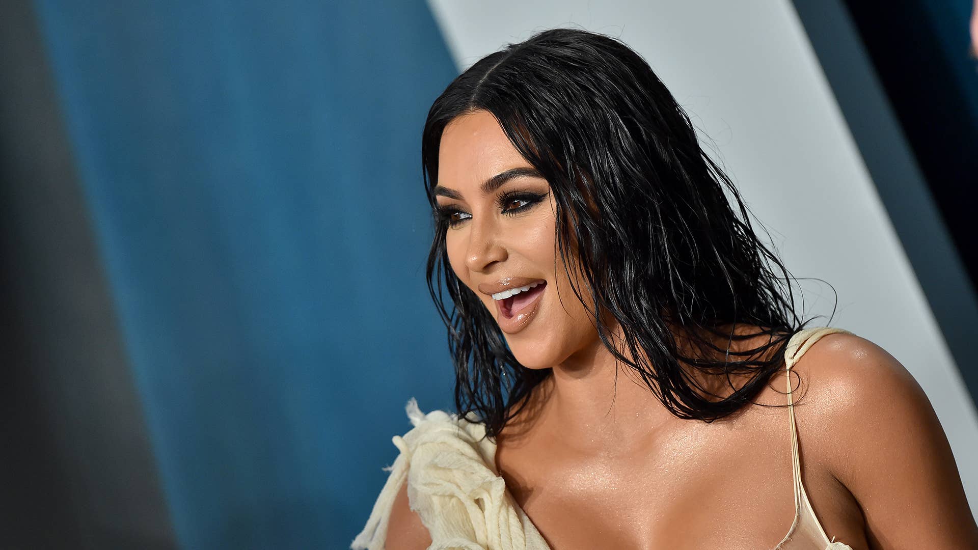 Kim Kardashian attends the 2020 Vanity Fair Oscar Party