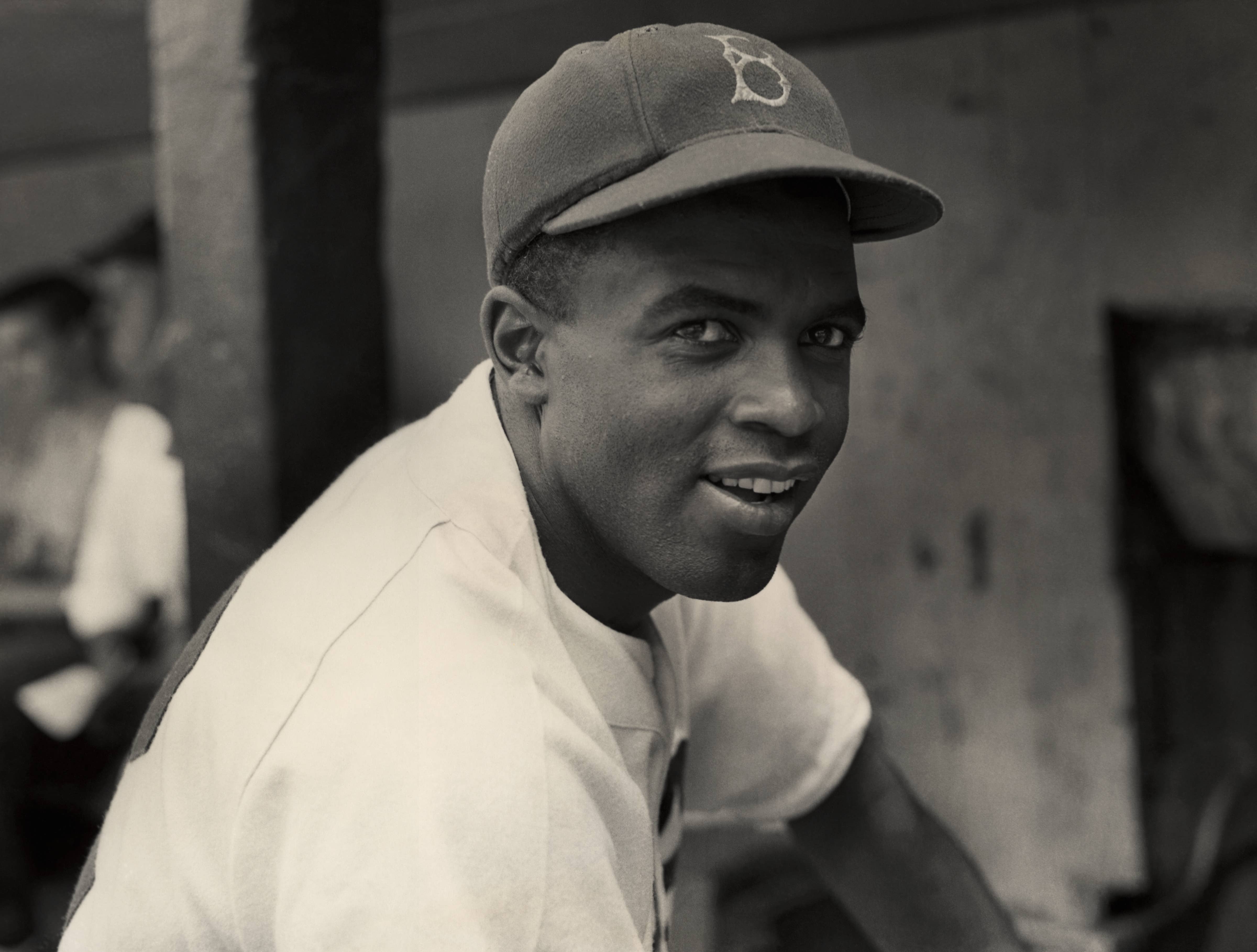 UCLA to Honor Jackie Robinson with ?Throwback? Uniform - UCLA