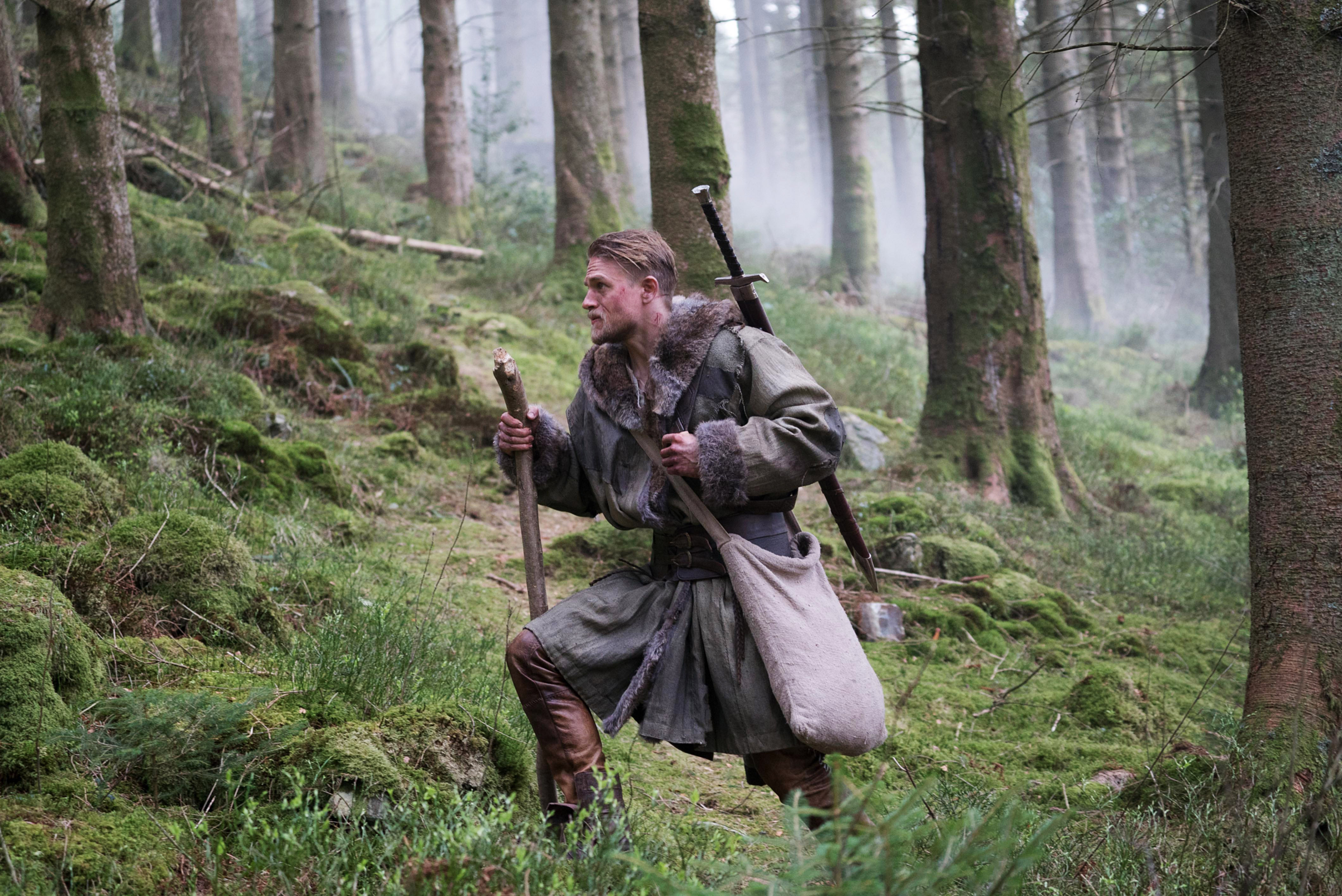 Charlie Hunam in King Arthur.