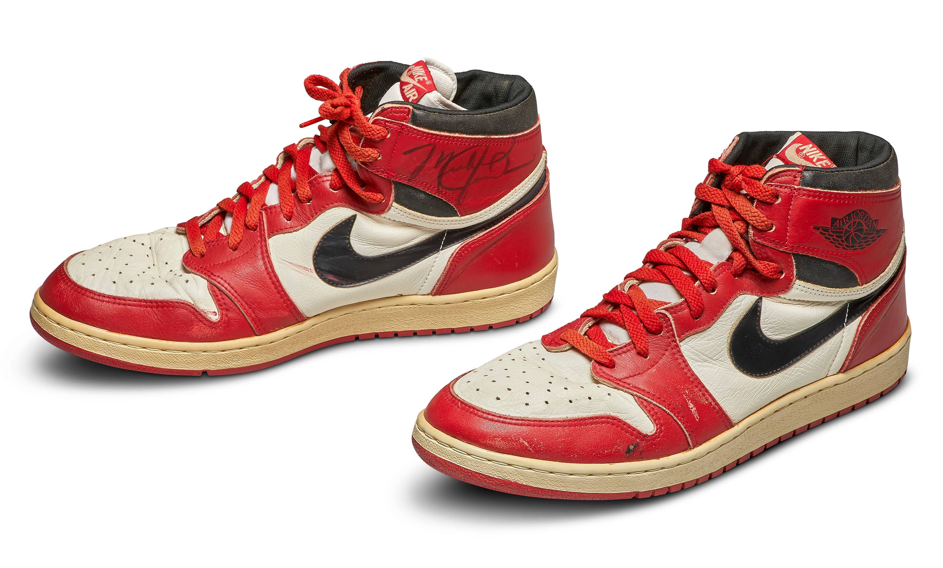 Gemaakt van dichtheid Scheiden Original Air Jordan Exclusive Breaks Record For Most Expensive Sneaker |  Complex