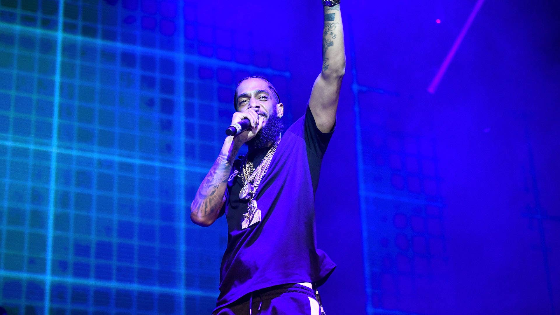 Maroon 5 honour late rappers Juice WRLD and Nipsey Hussle with