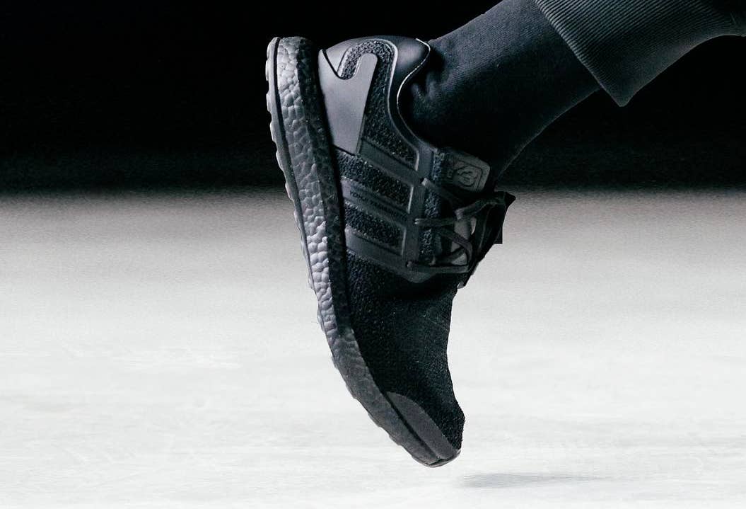 Klappe Monarch tyv Adidas' Next 'Triple Black' Sneakers | Complex