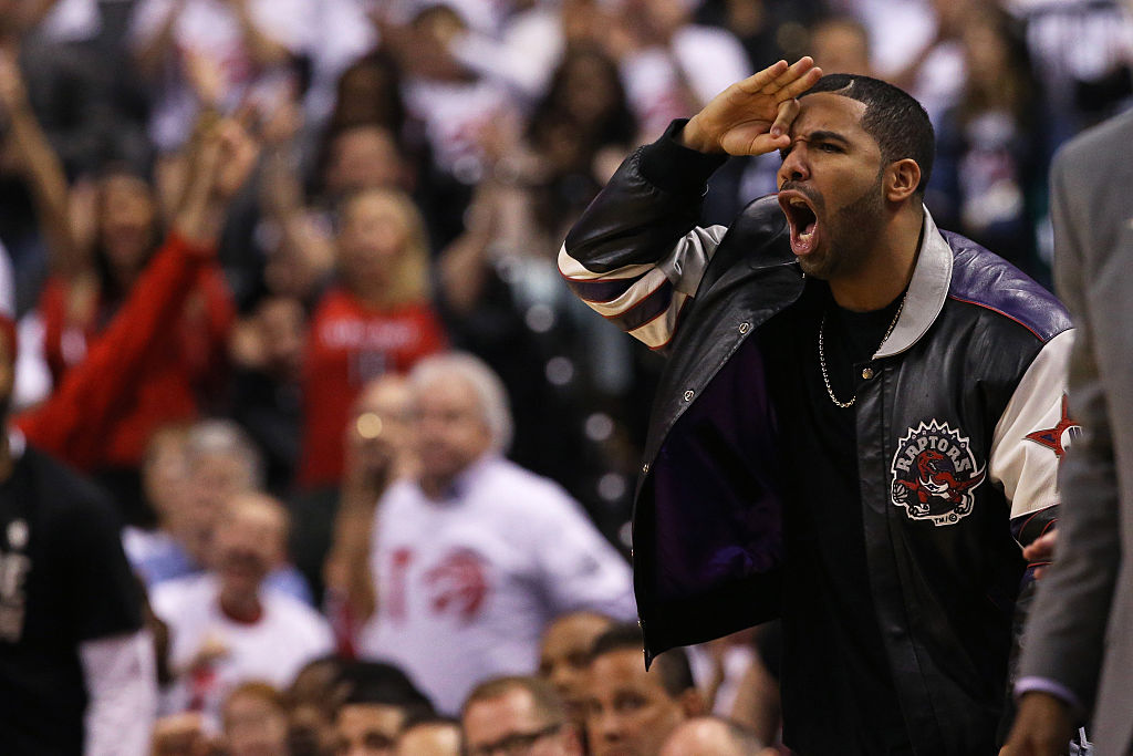 Drake at a Raptors game