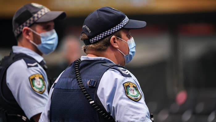 australia police masks