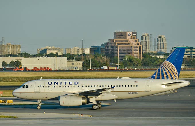 United plane at Toronto Pearson International Airport.