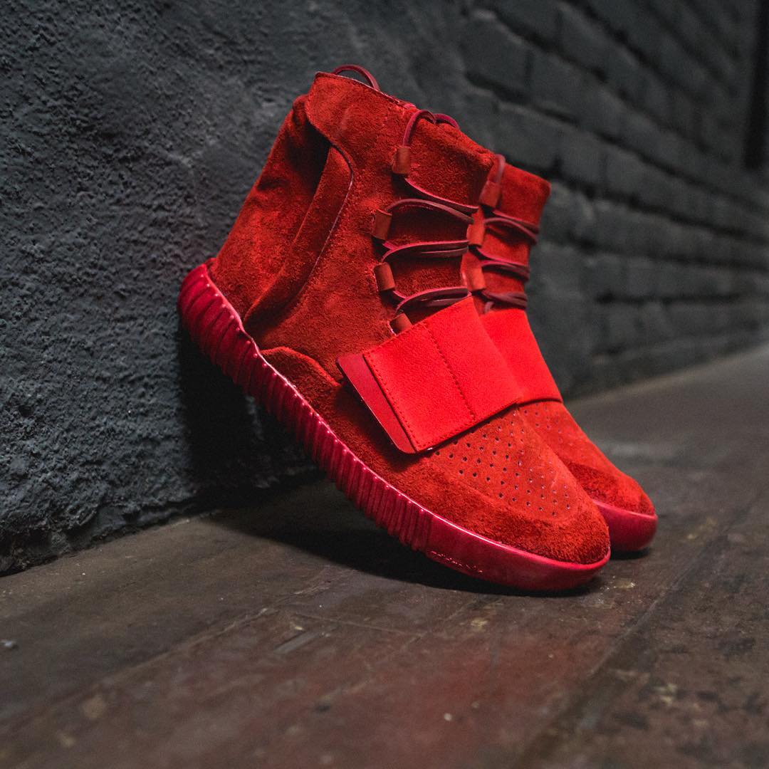 A Customizer "Red adidas Yeezy 750 Complex